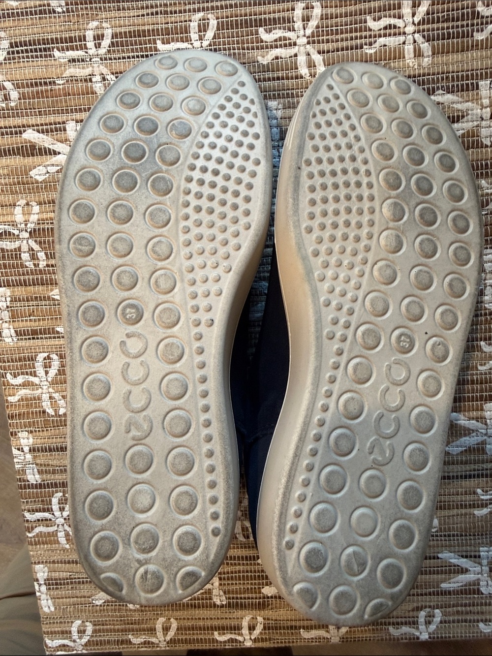 ECCO Women’s Navy Lace-Up Suede & Mesh Sneakers - Picture 4 of 4